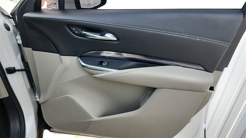 2022 Cadillac XT4 Luxury