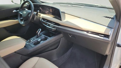 2024 Cadillac XT4 Luxury