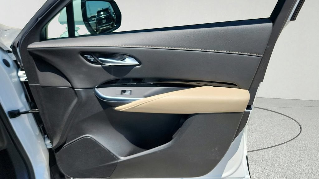 2024 Cadillac XT4 Luxury