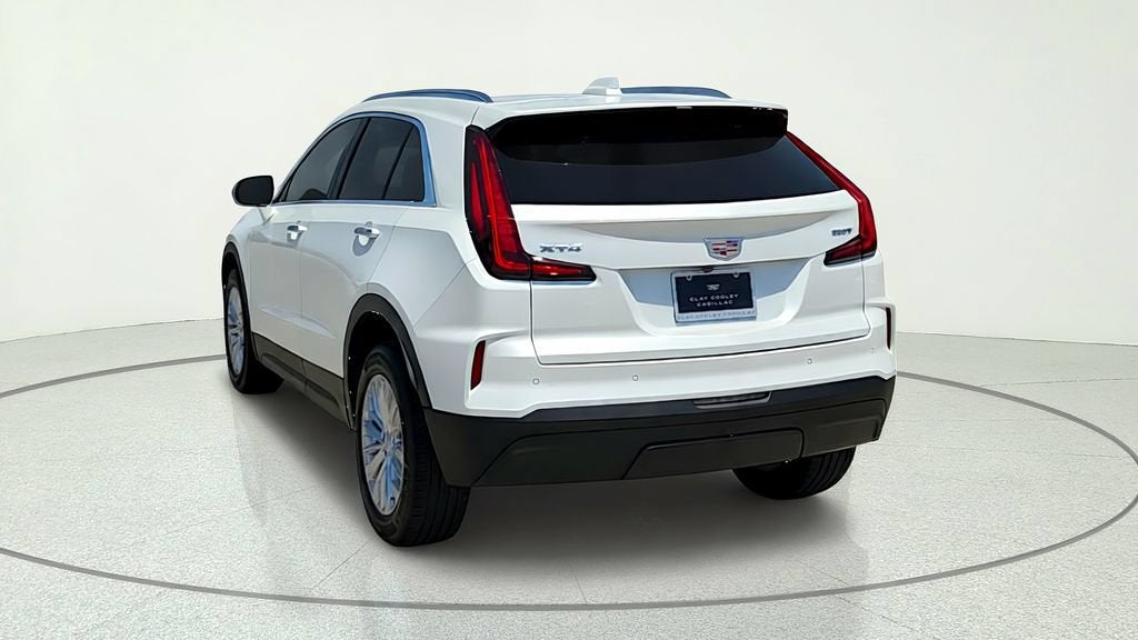 2024 Cadillac XT4 Luxury