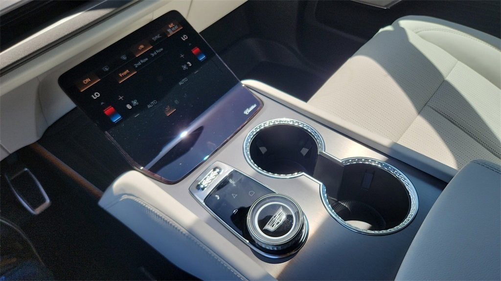 2026 Cadillac VISTIQ Luxury