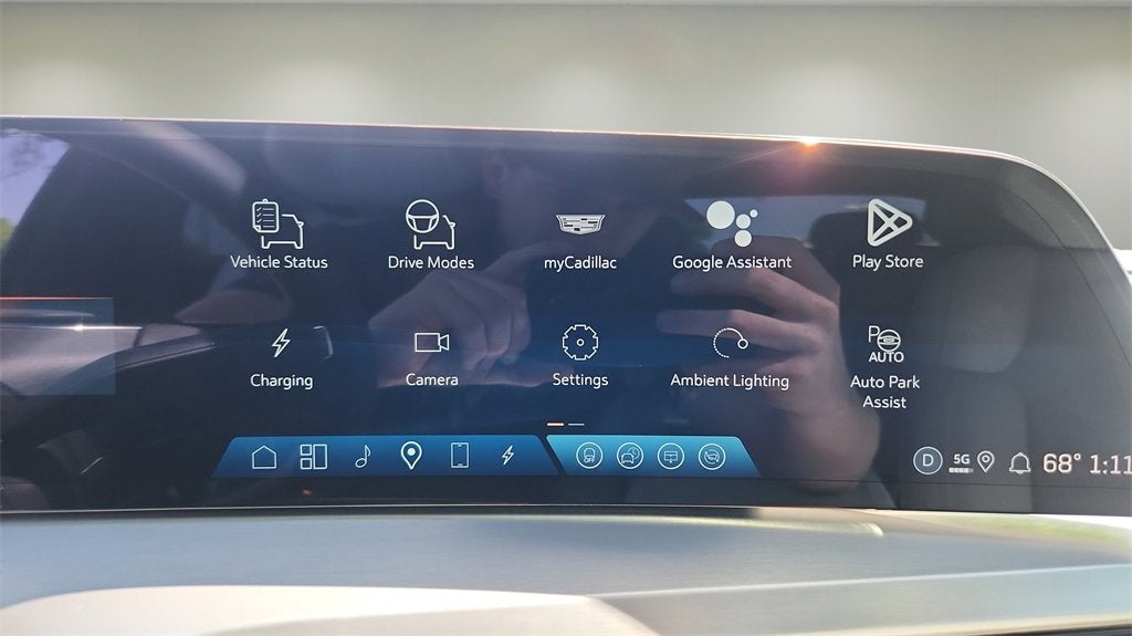 2026 Cadillac VISTIQ Luxury