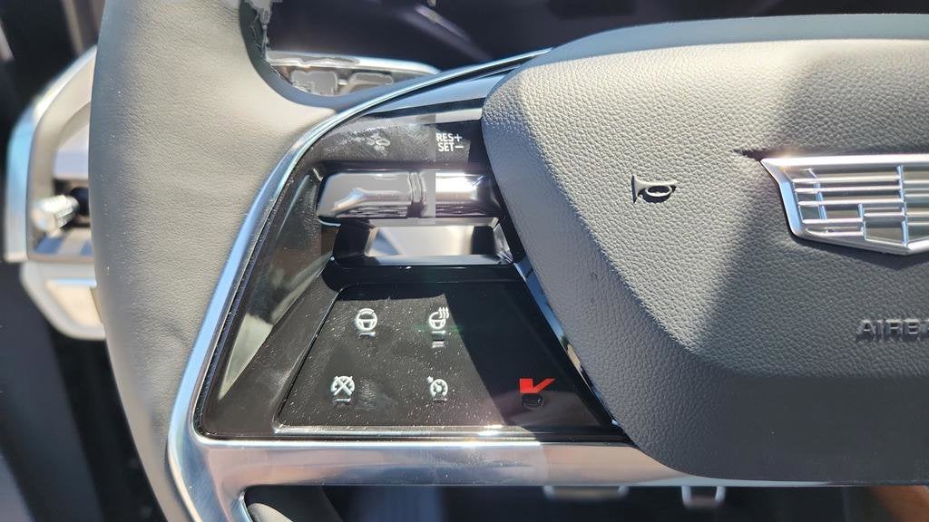 2026 Cadillac VISTIQ Luxury