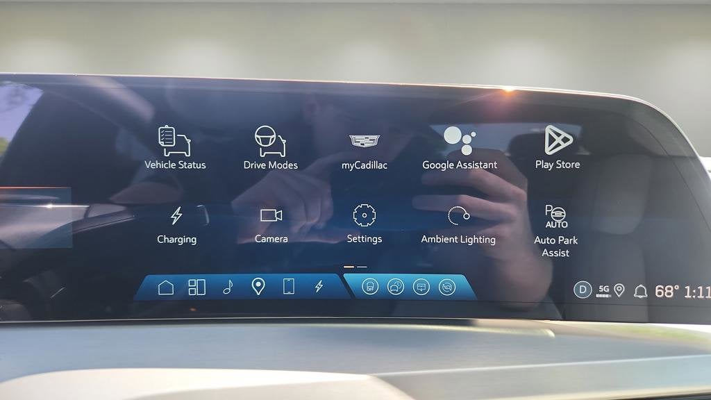 2026 Cadillac VISTIQ Luxury