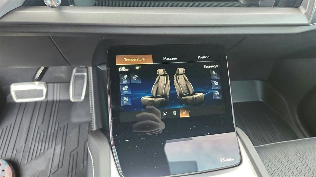 2026 Cadillac VISTIQ Luxury