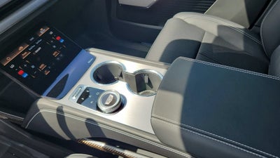 2027 Cadillac VISTIQ Luxury