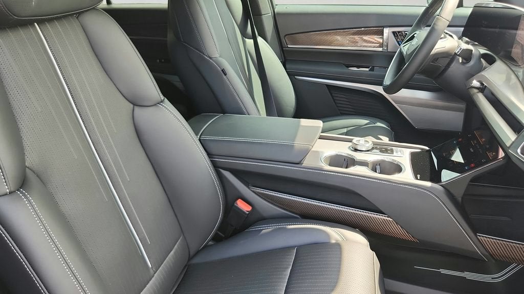 2027 Cadillac VISTIQ Luxury