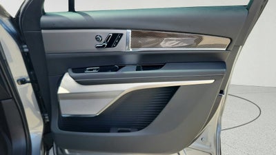 2027 Cadillac VISTIQ Luxury