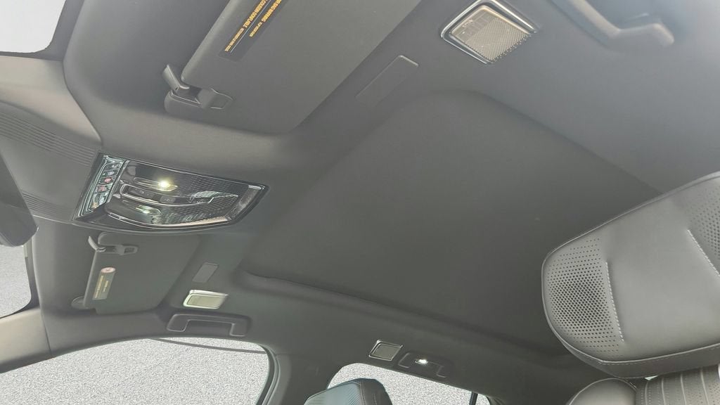 2027 Cadillac VISTIQ Luxury
