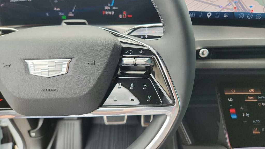 2027 Cadillac VISTIQ Luxury