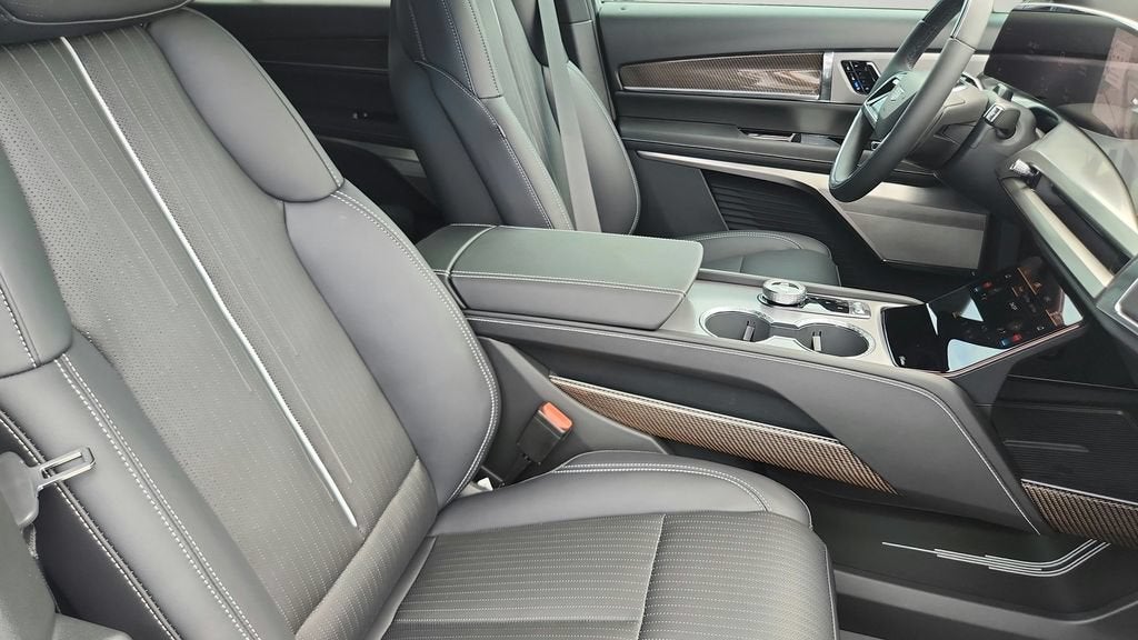 2027 Cadillac VISTIQ Luxury