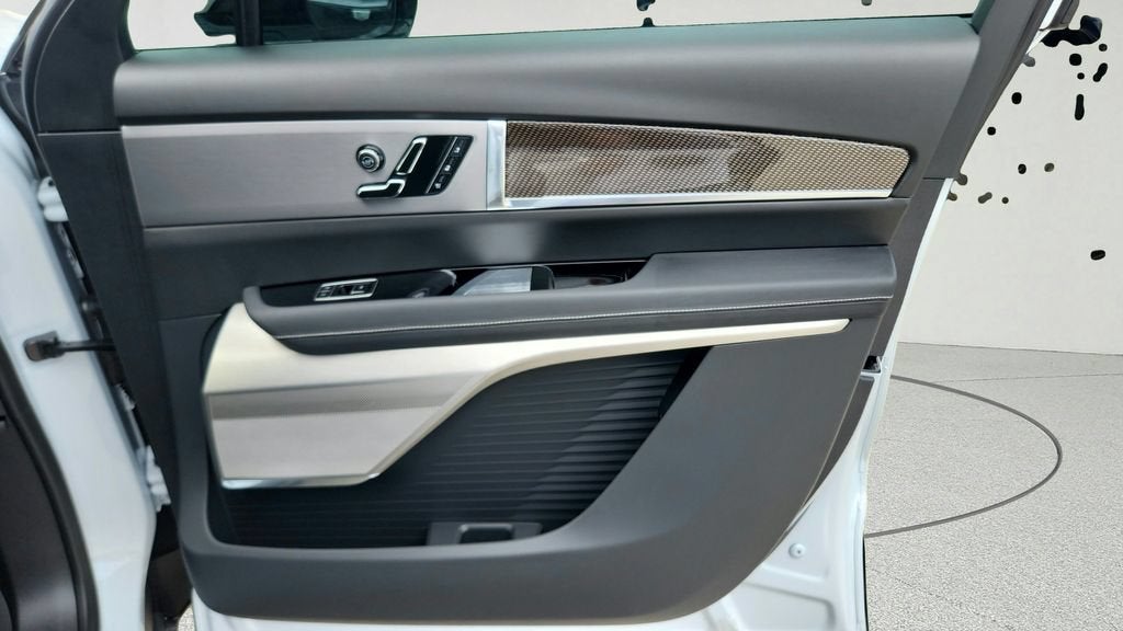 2027 Cadillac VISTIQ Luxury