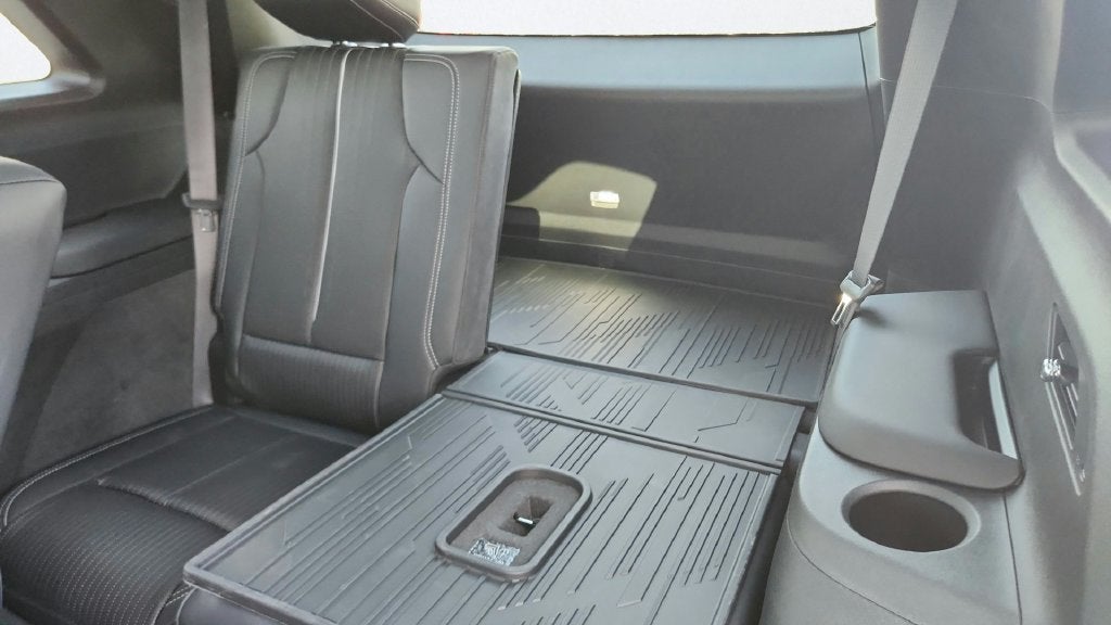2027 Cadillac VISTIQ Luxury