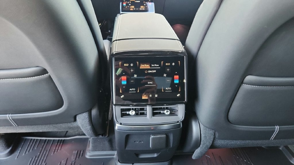 2027 Cadillac VISTIQ Luxury