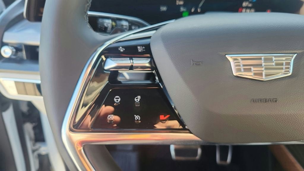 2026 Cadillac VISTIQ Luxury