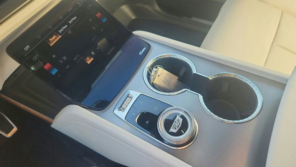 2026 Cadillac VISTIQ Luxury