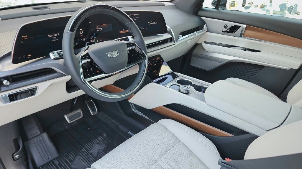 2027 Cadillac VISTIQ Luxury