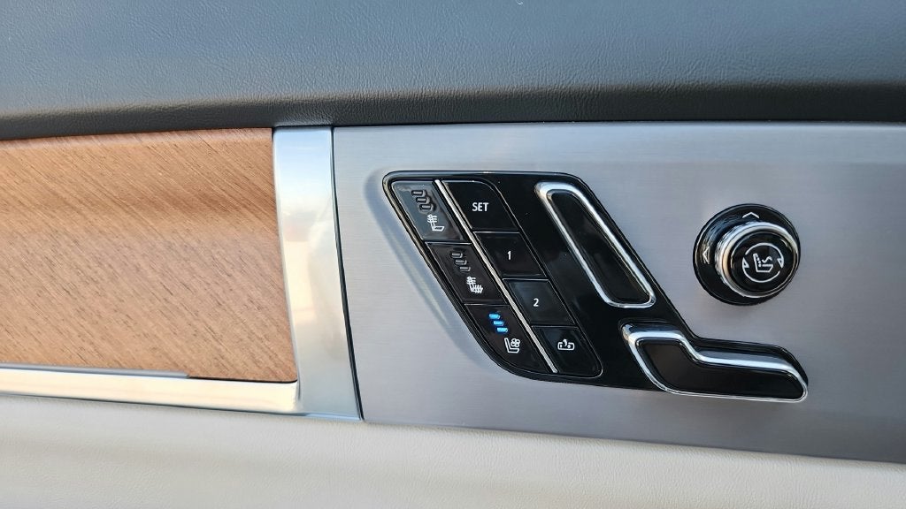 2027 Cadillac VISTIQ Luxury