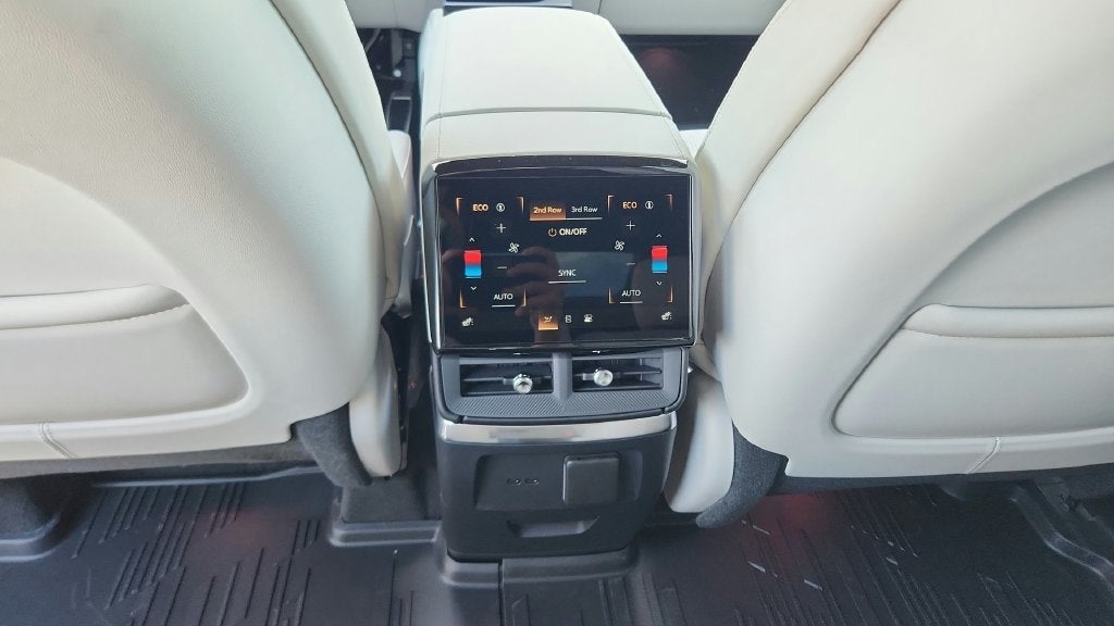 2027 Cadillac VISTIQ Luxury