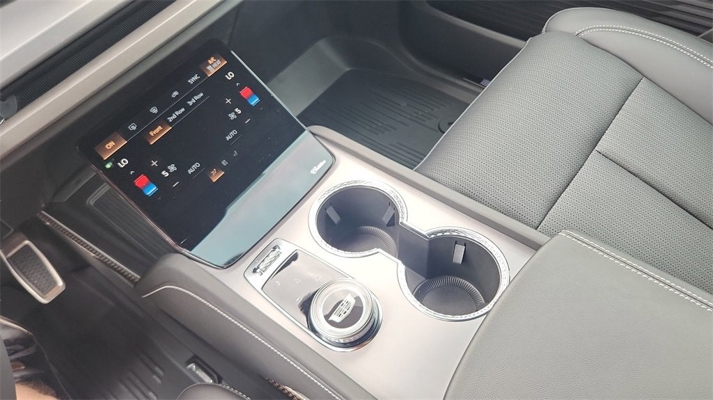 2026 Cadillac VISTIQ Luxury