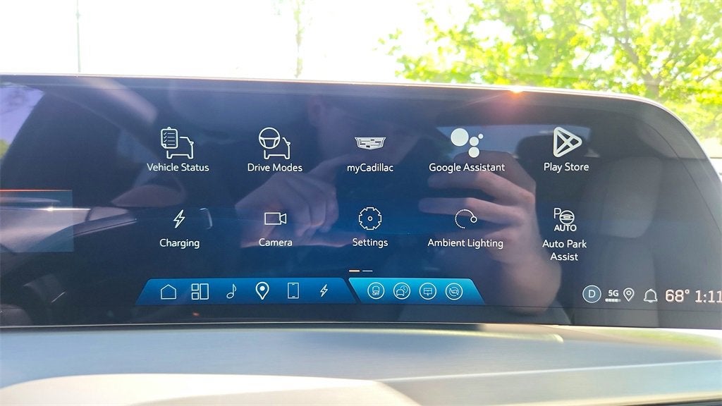 2026 Cadillac VISTIQ Luxury