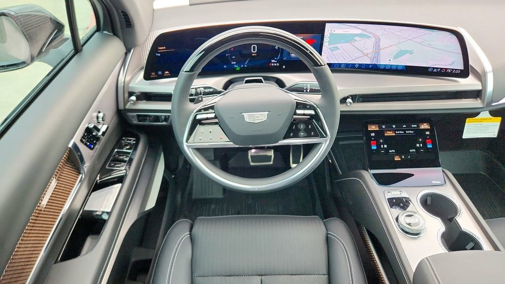 2026 Cadillac VISTIQ Luxury