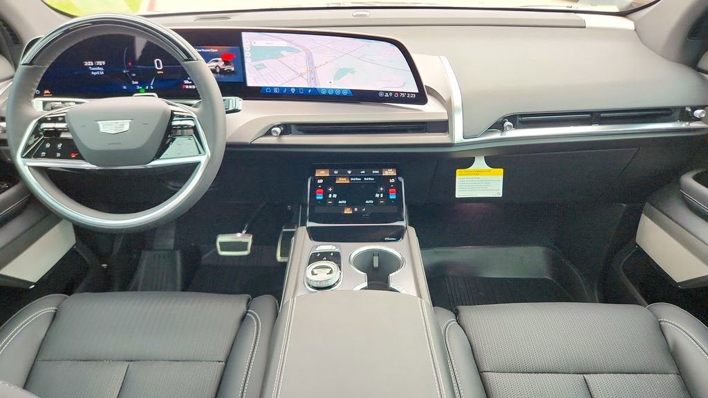 2026 Cadillac VISTIQ Luxury
