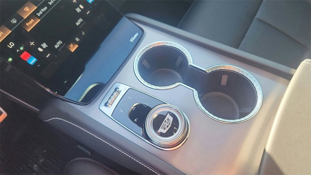 2026 Cadillac VISTIQ Luxury