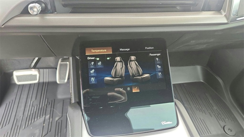 2026 Cadillac VISTIQ Luxury