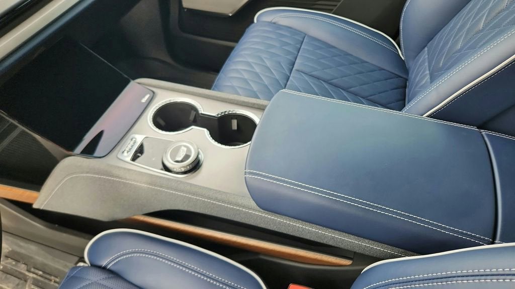 2026 Cadillac VISTIQ Premium Luxury