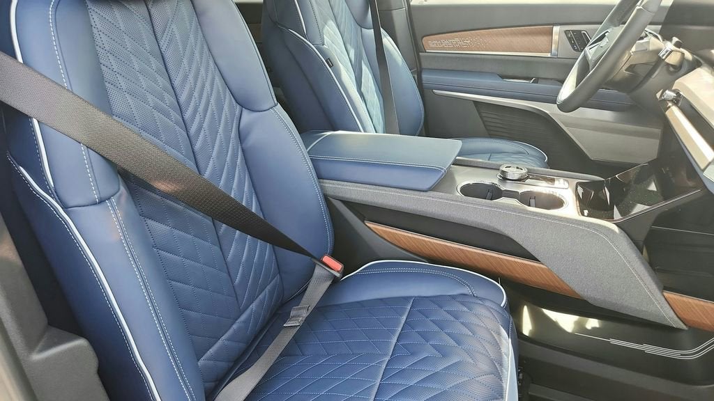 2026 Cadillac VISTIQ Premium Luxury