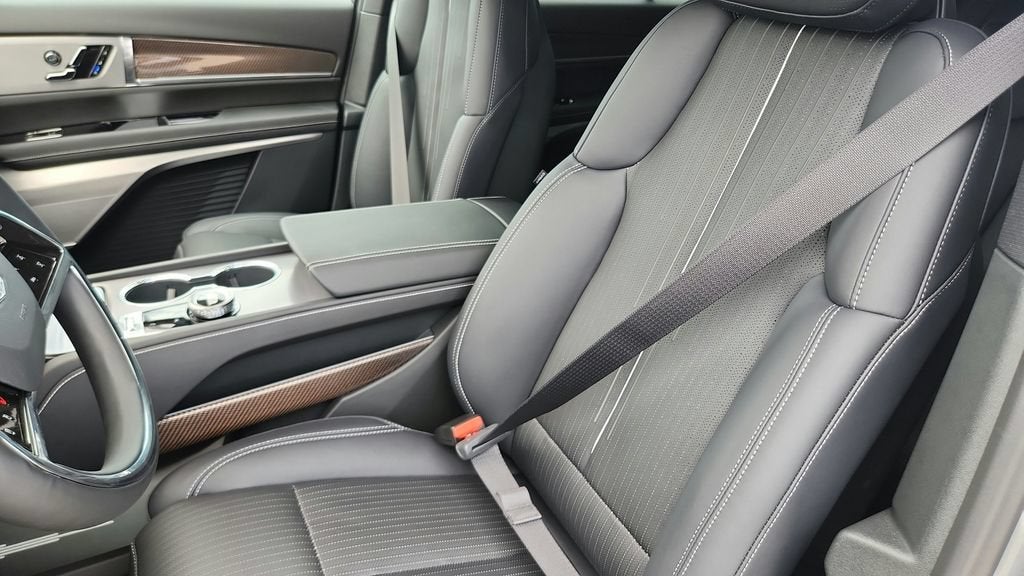 2027 Cadillac VISTIQ Sport