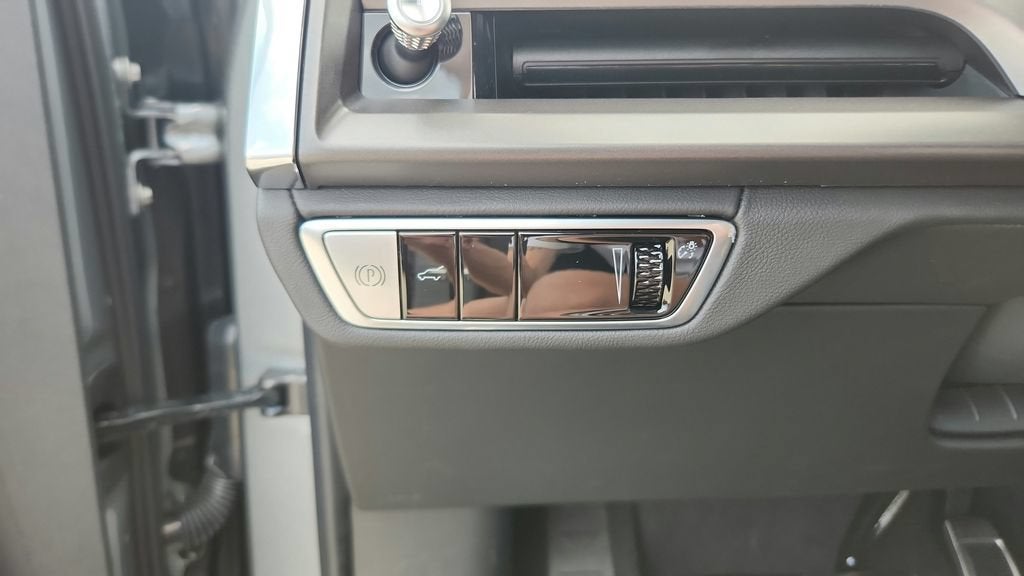 2027 Cadillac VISTIQ Sport