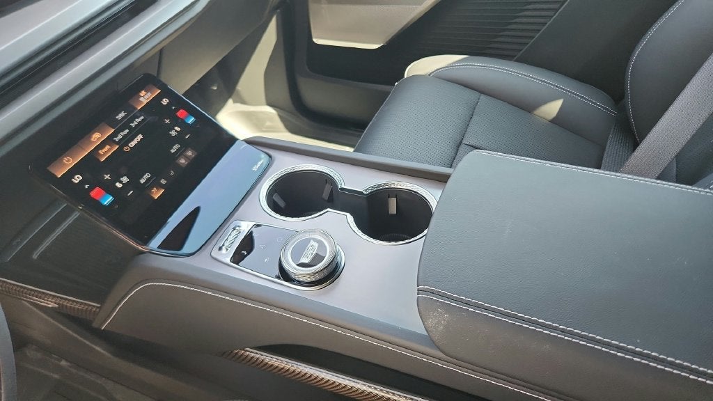 2027 Cadillac VISTIQ Sport