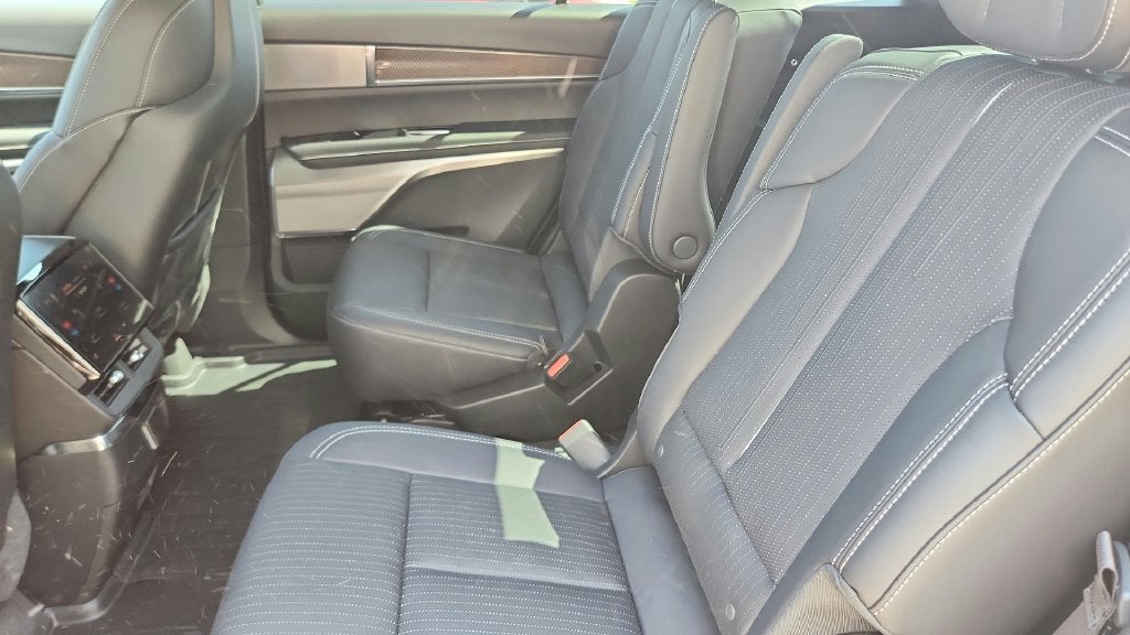 2027 Cadillac VISTIQ Sport