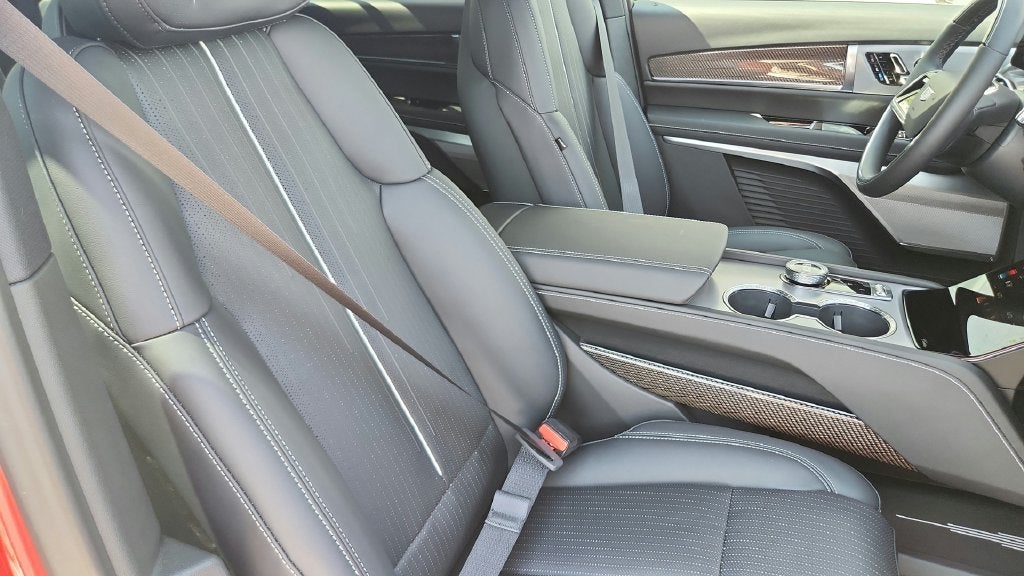 2027 Cadillac VISTIQ Sport