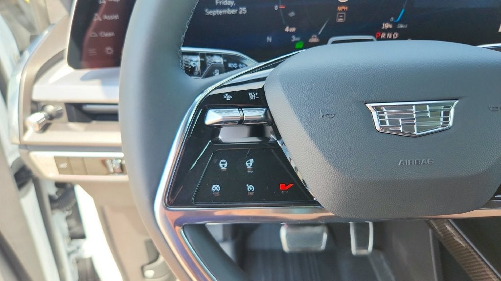 2027 Cadillac VISTIQ Sport