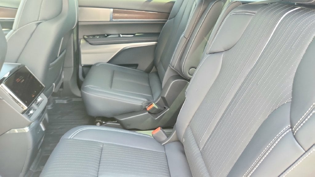 2027 Cadillac VISTIQ Sport