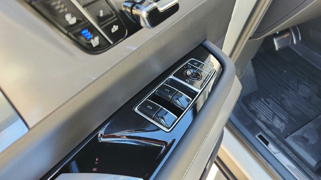 2027 Cadillac VISTIQ Sport