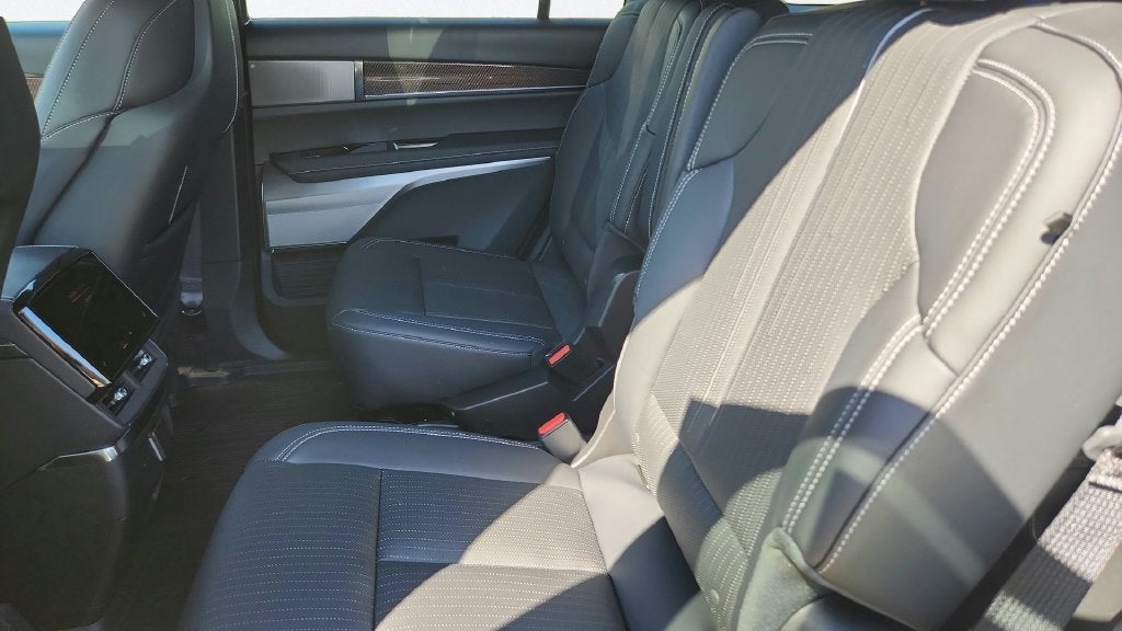 2027 Cadillac VISTIQ Sport