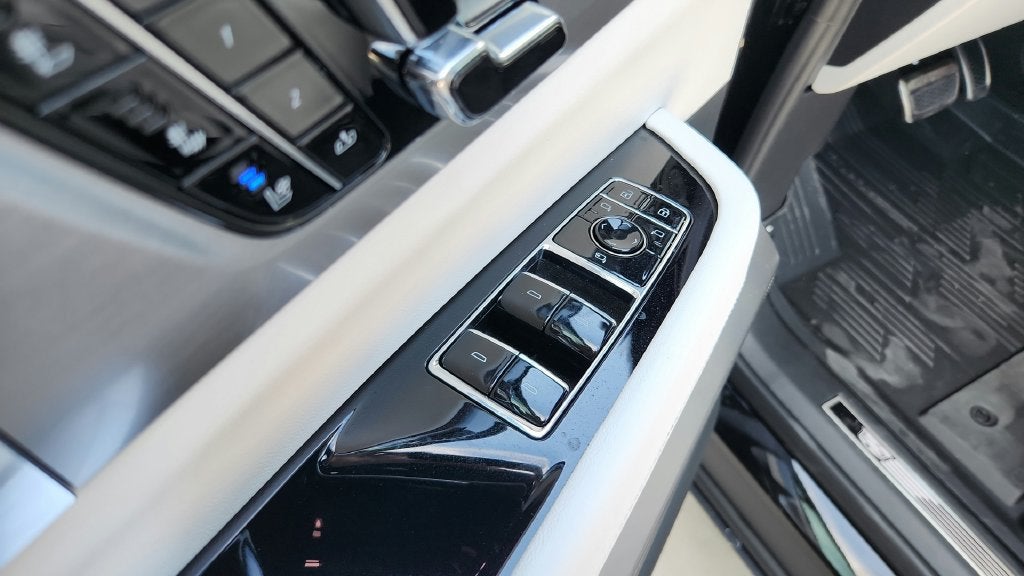 2027 Cadillac VISTIQ Sport