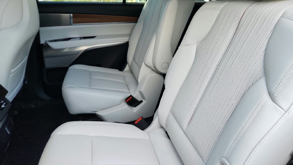 2027 Cadillac VISTIQ Sport