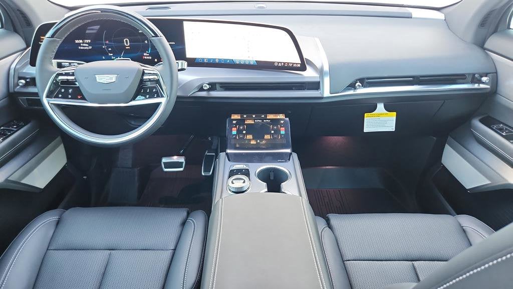 2026 Cadillac VISTIQ Sport