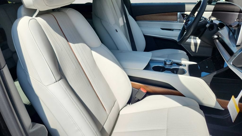 2027 Cadillac VISTIQ Sport