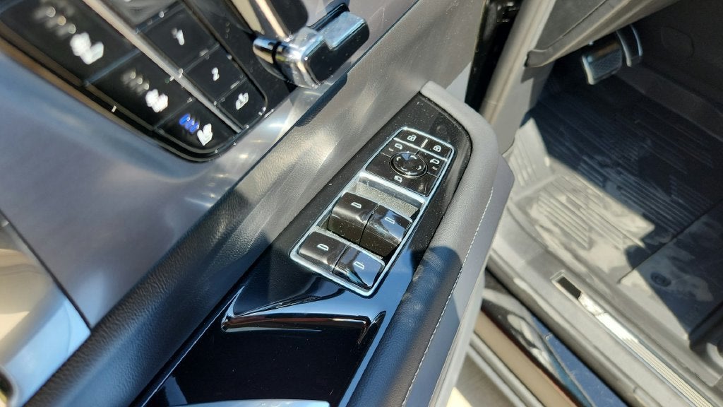 2027 Cadillac VISTIQ Sport