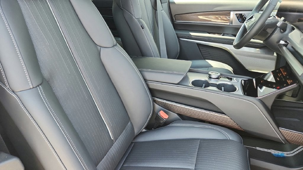 2027 Cadillac VISTIQ Sport