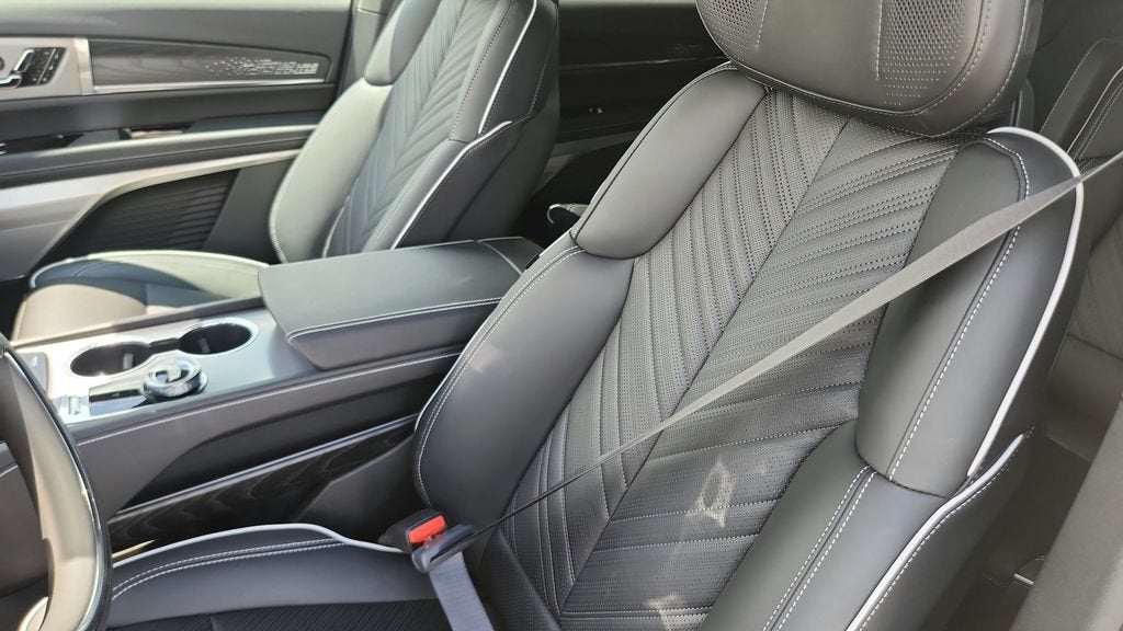 2027 Cadillac VISTIQ Platinum