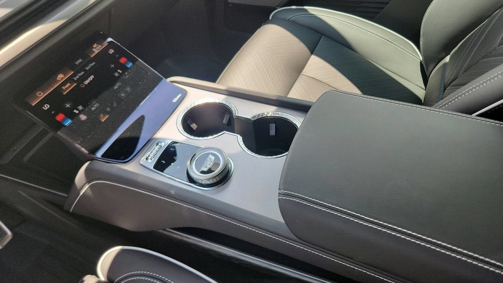 2027 Cadillac VISTIQ Platinum