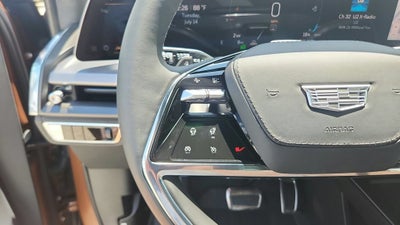 2027 Cadillac VISTIQ Platinum