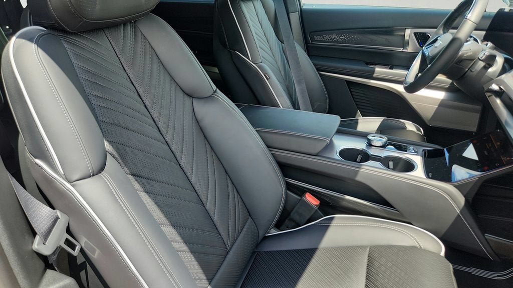 2027 Cadillac VISTIQ Platinum